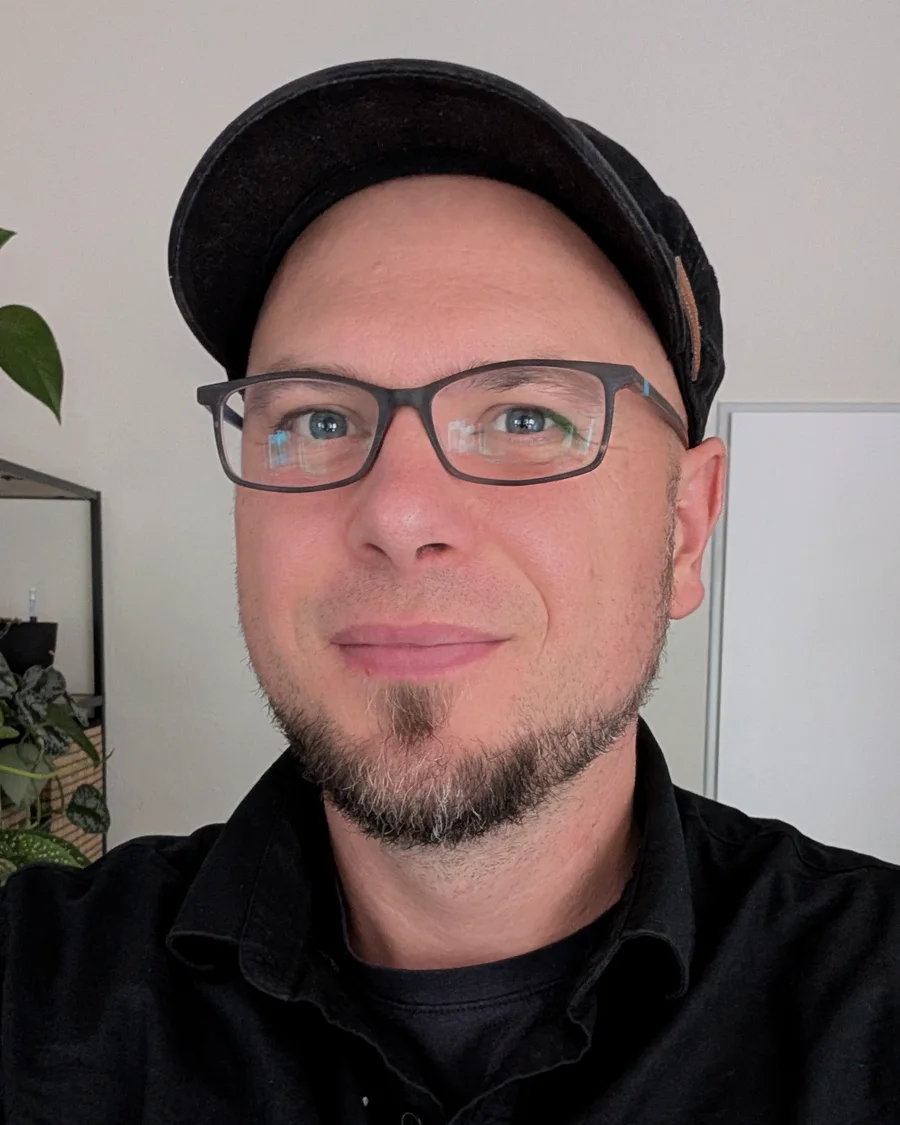 Lorenz, Founder of Inboundy, self-employed with LOVIZ